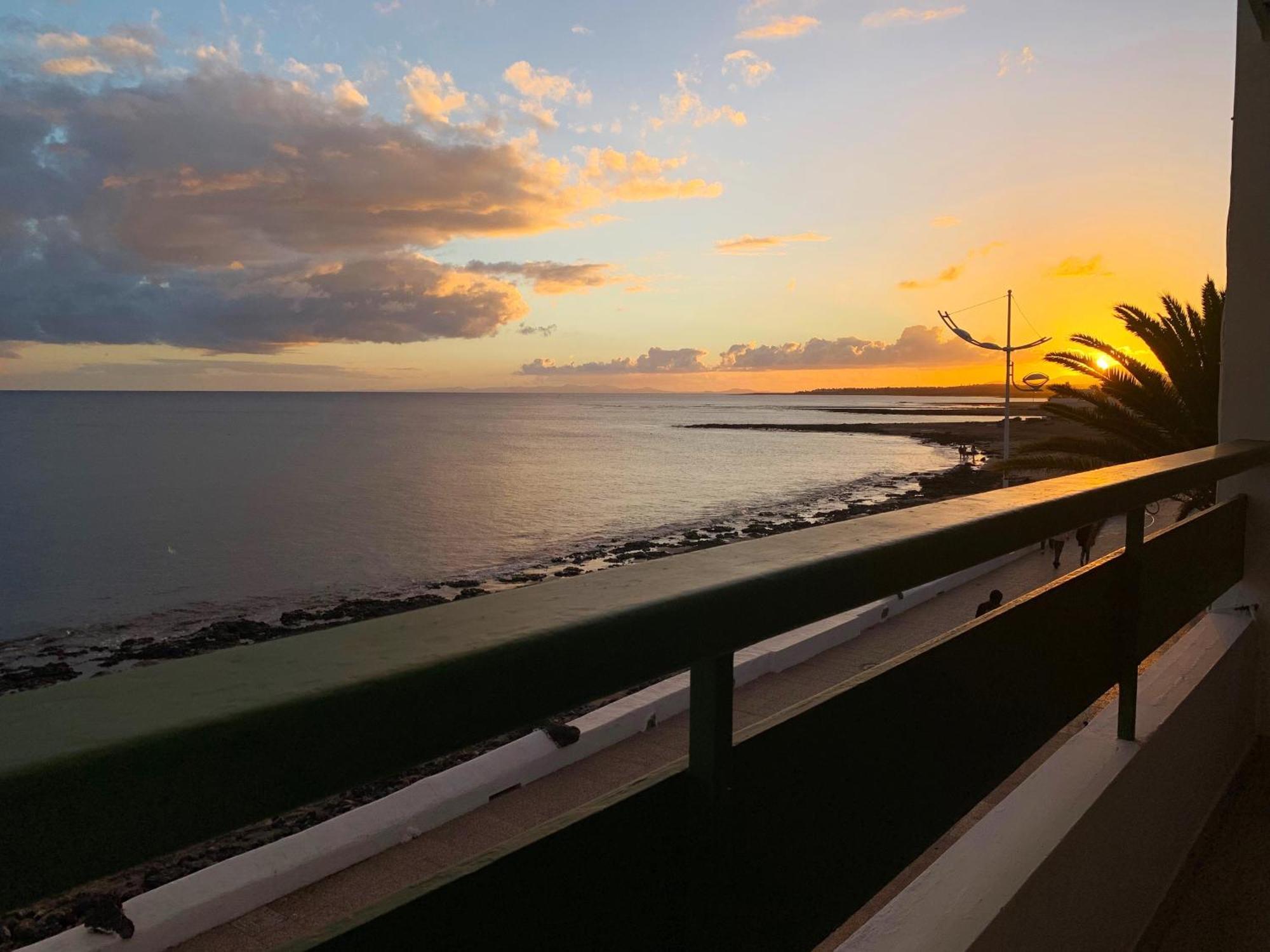 דירות San Bartolomé Lanzarote Frente Al Mar מראה חיצוני תמונה